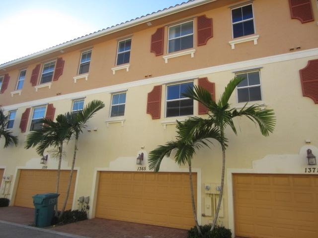 1365 Piazza Pitti Boynton Beach, FL 33426 - Photo 2 of 18 IMG_2905