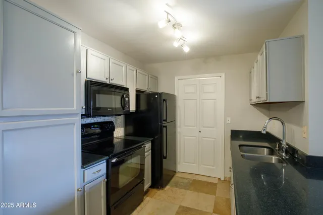 $1,500 | 1942 South Emerson, Unit 238, Mesa, AZ 85210