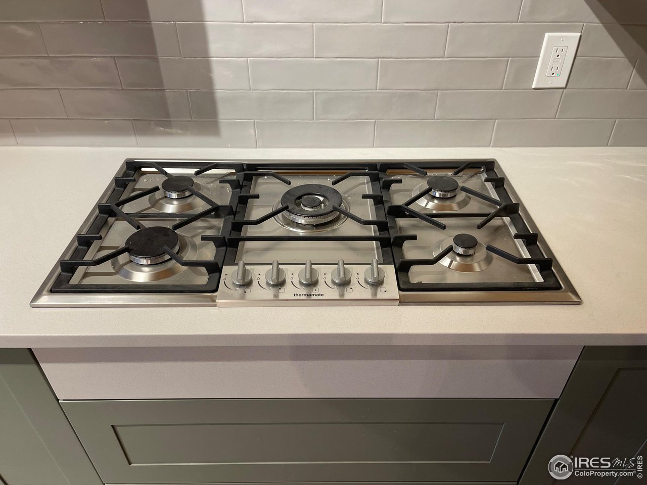 1820 Lazy Z Road Nederland, CO 80466 - Photo 12 of 27 5 Burner gas cook top