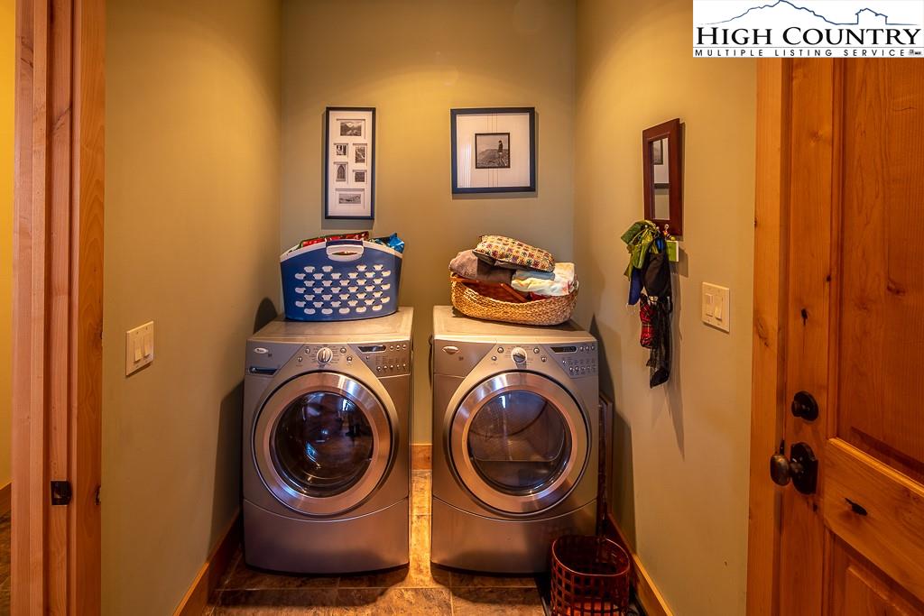 612 Bear Cubs Trail Boone, NC 28607 - Photo 33 of 37 a view of bathroom