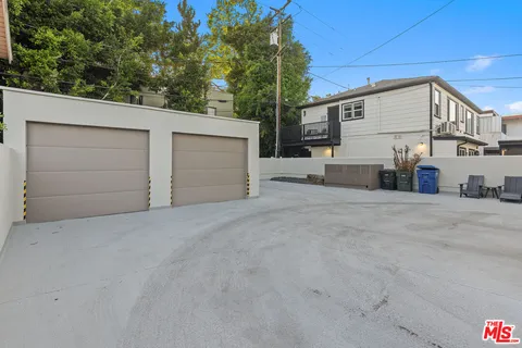 $3,895,000 | 613 Westmount Drive, West Hollywood, CA 90069
