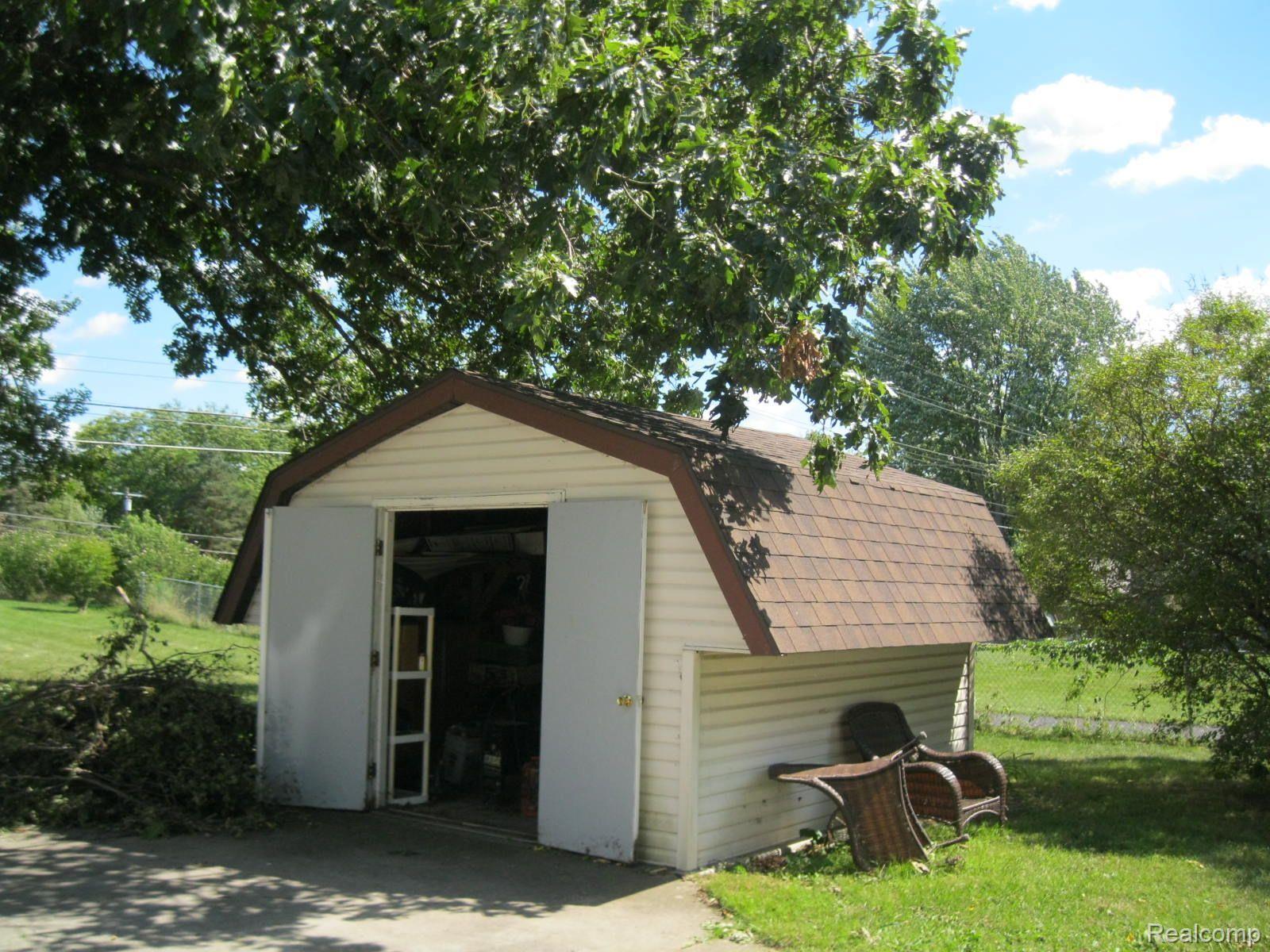 2131 Ormond Road White Lake, MI 48383 - Photo 16 of 23 Gallery Image 16