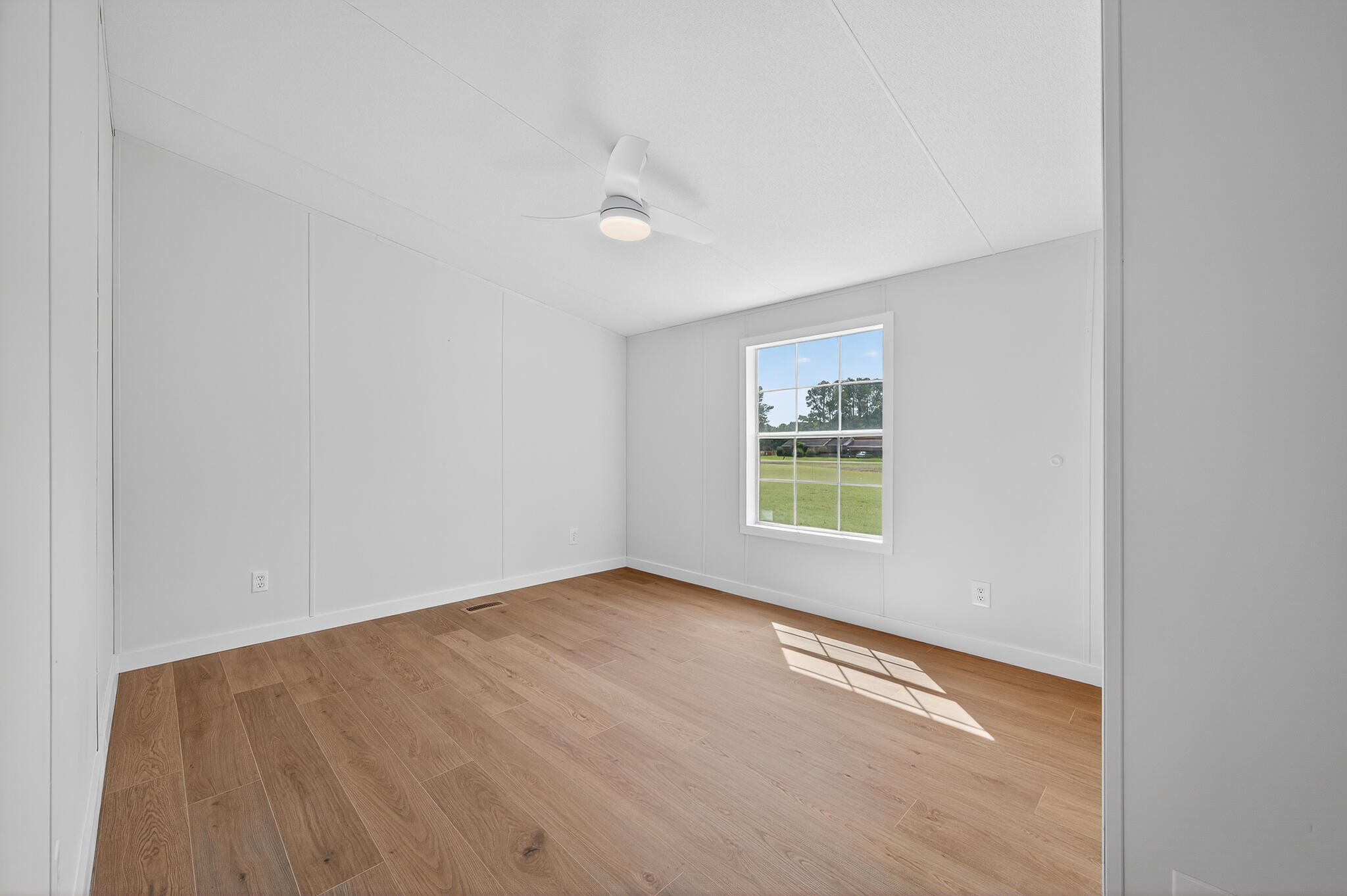 643 East Main Street Harleyville, SC 29448 - Photo 12 of 23 015_MOD_3254