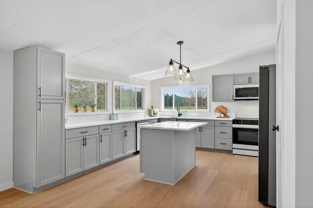 $317,500 | 643 East Main Street, Harleyville, SC 29448