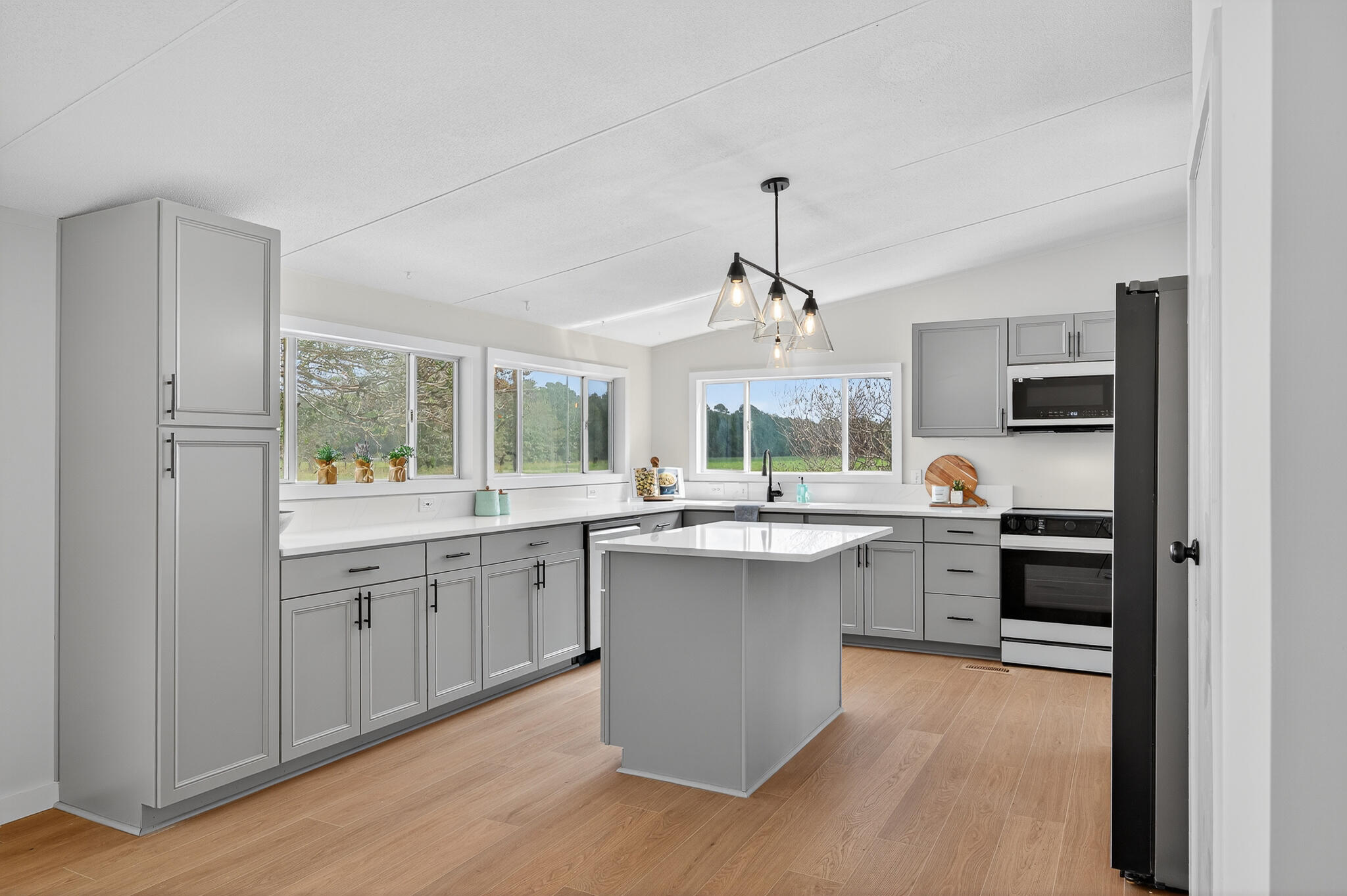 643 East Main Street Harleyville, SC 29448 - Photo 6 of 23 007_MOD_3224