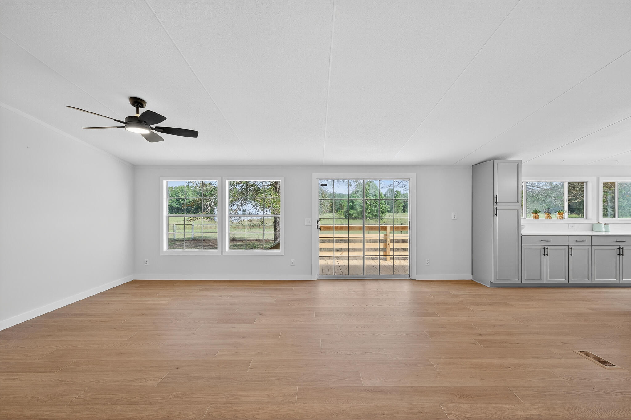 643 East Main Street Harleyville, SC 29448 - Photo 7 of 23 008_MOD_3231