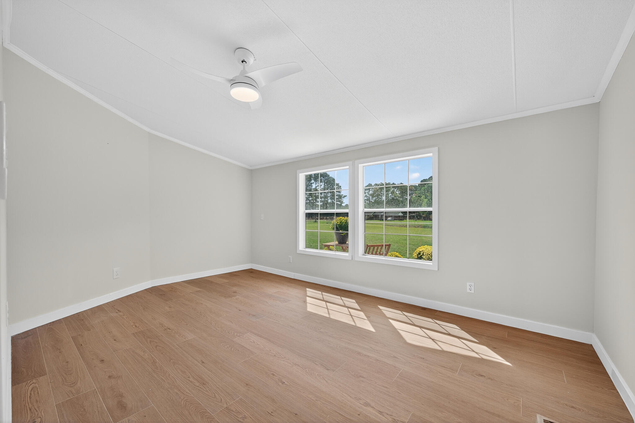 643 East Main Street Harleyville, SC 29448 - Photo 9 of 23 011_MOD_3242