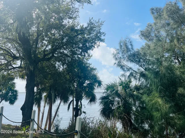 $164,900 | 225 South Tropical Trail, Unit 423, Merritt Island, FL 32952