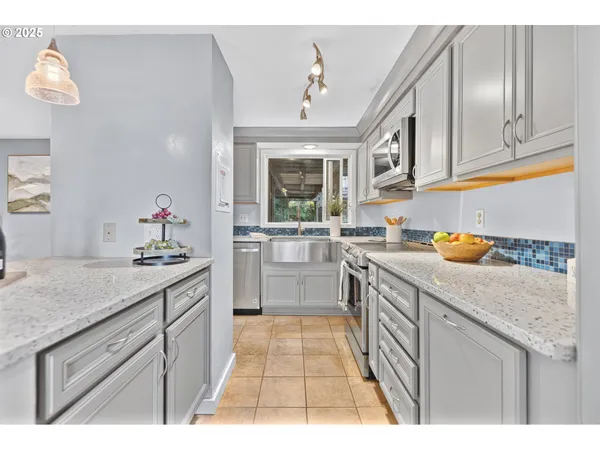 $282,000 | 223 Trailside Loop, Eugene, OR 97405