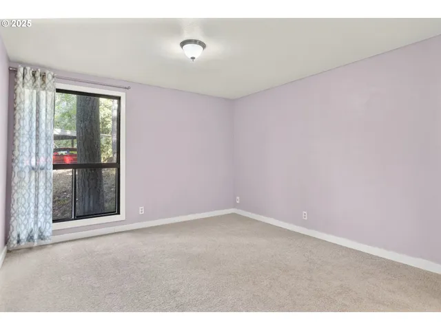 $295,000 | 223 Trailside Loop, Eugene, OR 97405