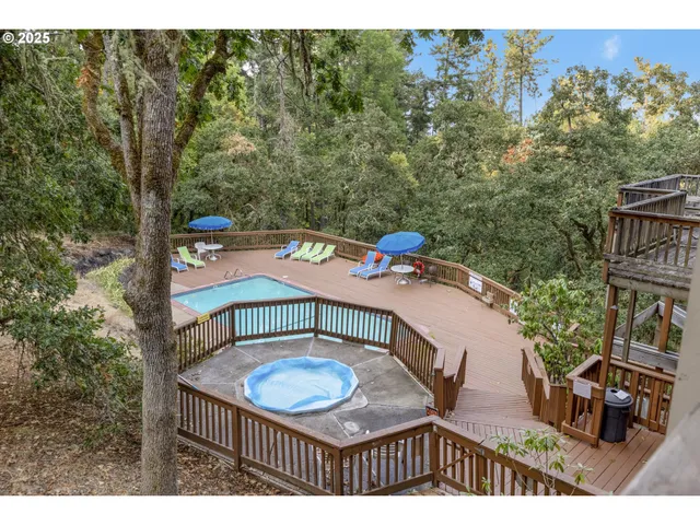 $295,000 | 223 Trailside Loop, Eugene, OR 97405