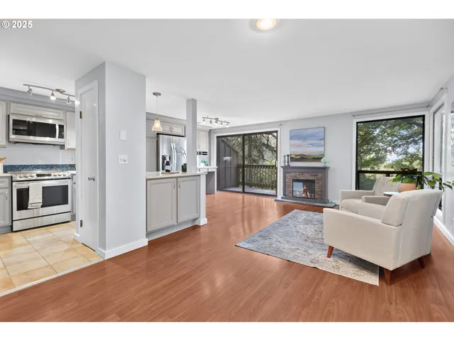 $295,000 | 223 Trailside Loop, Eugene, OR 97405