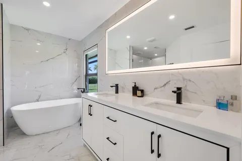 $1,650,000 | 14704 Black Bear Road, Palm Beach Gardens, FL 33418