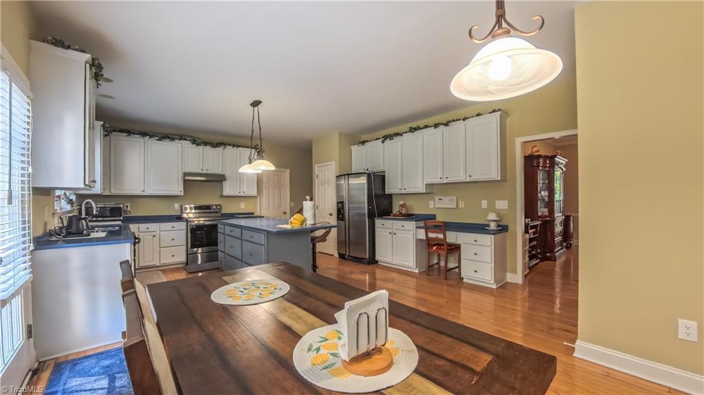 3023 Maple Branch Drive High Point, NC 27265 - Photo 18 of 37