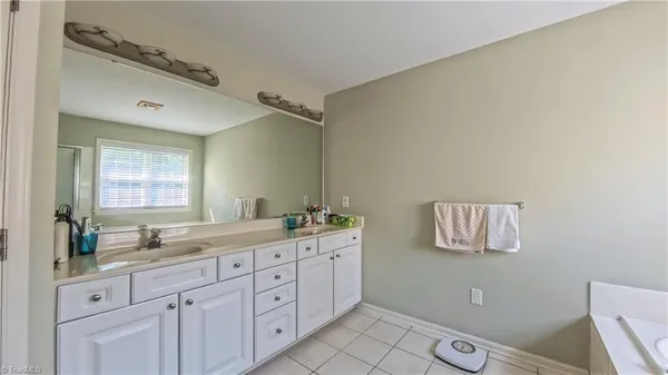 $579,500 | 3023 Maple Branch Drive, High Point, NC 27265