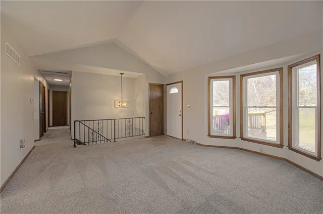 $350,000 | 24475 West 83rd Street, Lenexa, KS 66227