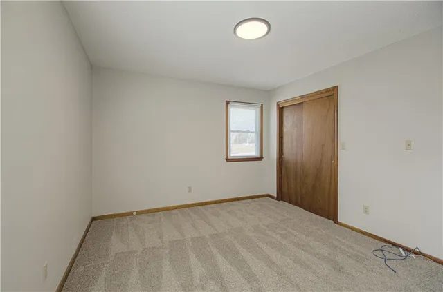 $350,000 | 24475 West 83rd Street, Lenexa, KS 66227