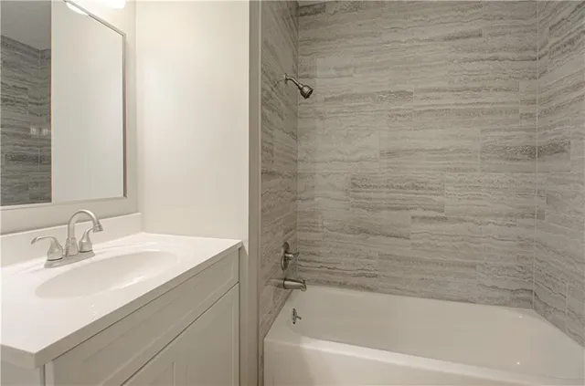 $350,000 | 24475 West 83rd Street, Lenexa, KS 66227