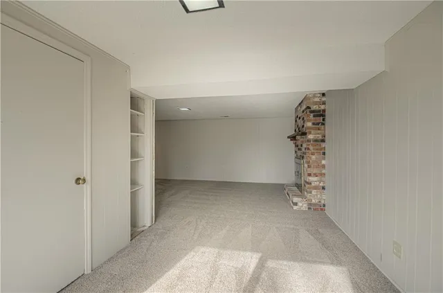 $350,000 | 24475 West 83rd Street, Lenexa, KS 66227