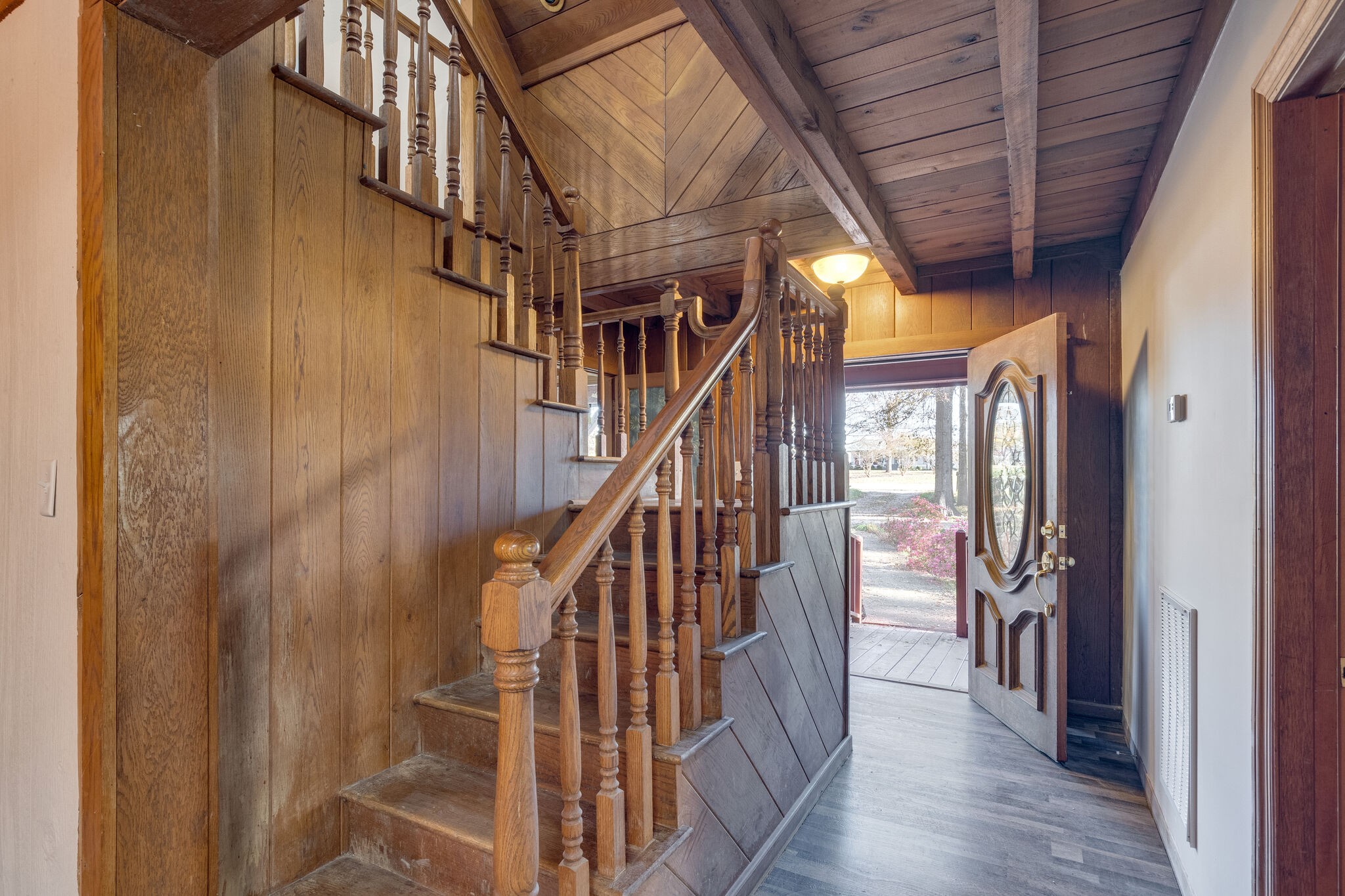 409 Elora Road Elora, TN 37328 - Photo 10 of 25 a view of entryway
