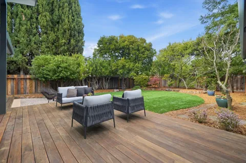 $3,898,000 | 2703 South Court, Palo Alto, CA 94306