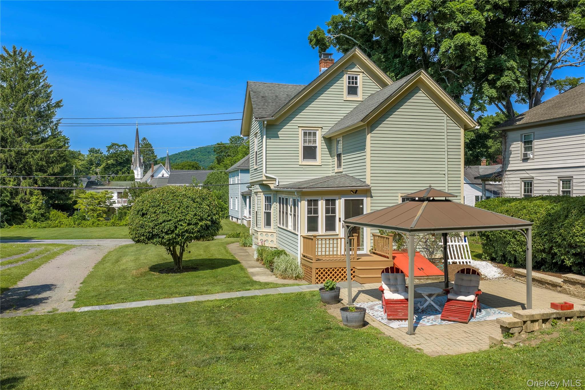 17 Spring Street Pawling, NY 12564 - Photo 6 of 43
