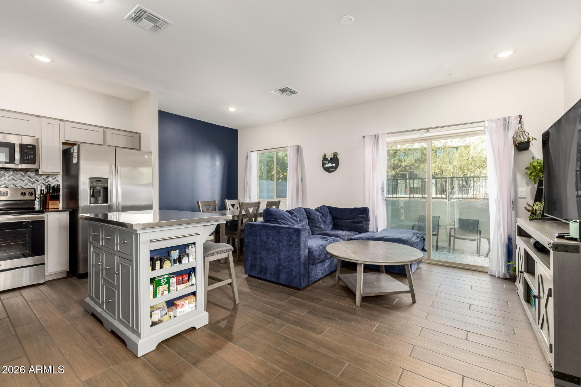 8262 North 22nd Drive Phoenix, AZ 85021 - Photo 5 of 43 05-22nd