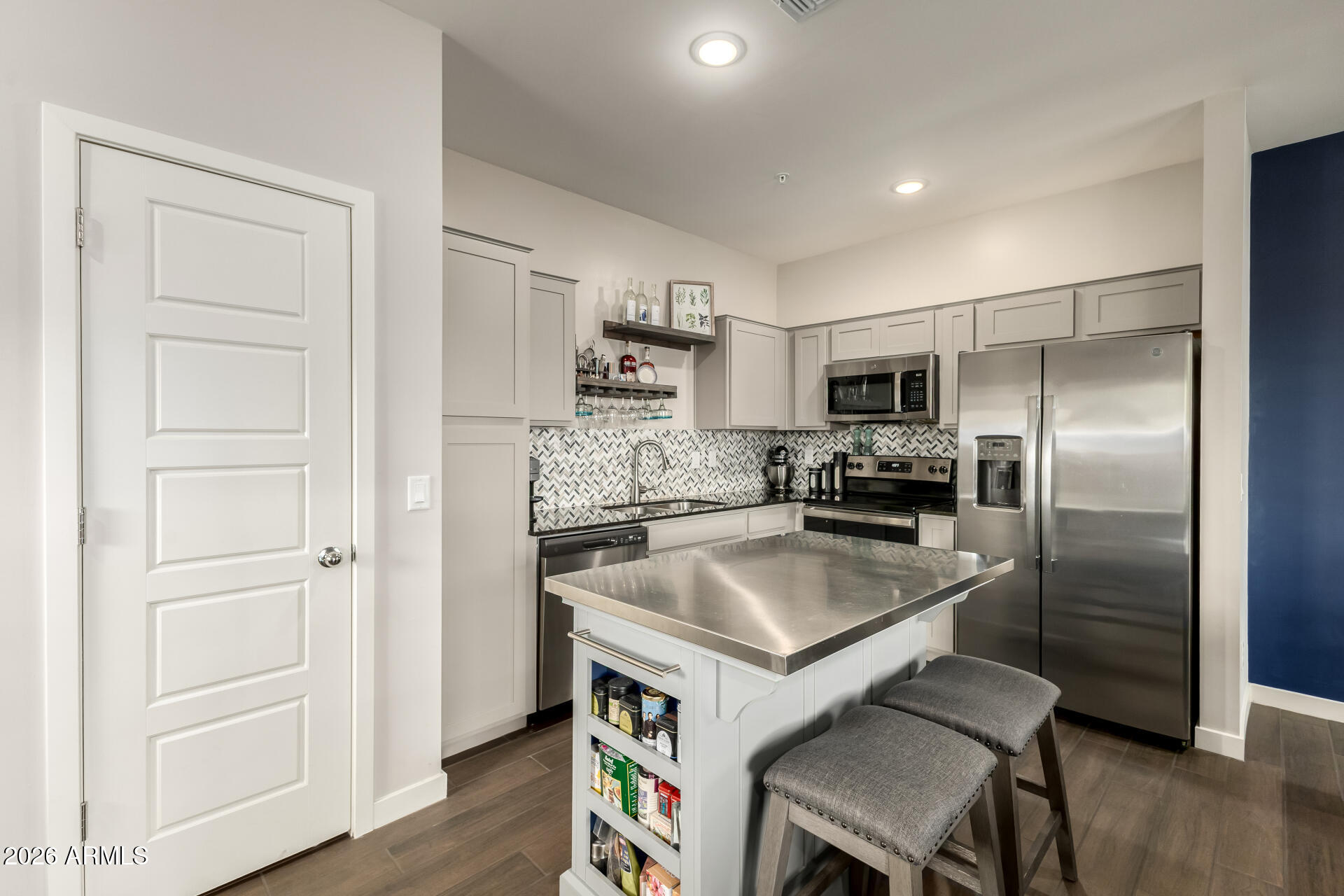 8262 North 22nd Drive Phoenix, AZ 85021 - Photo 10 of 43 10-22nd