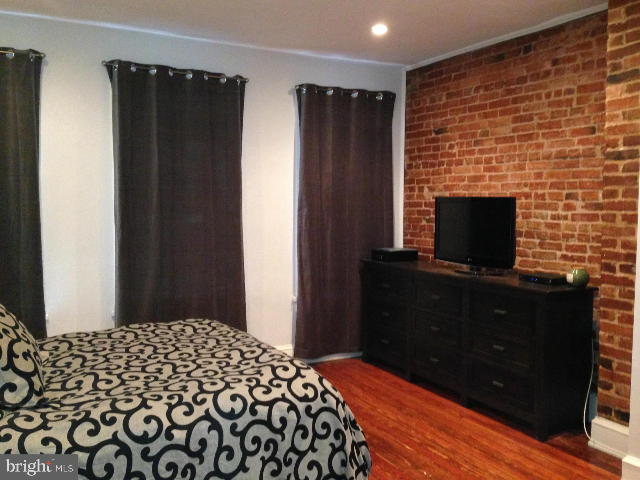 448 R Street Northwest Washington, DC 20001 - Photo 5 of 7 Bedroom (Master)