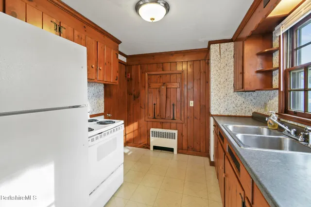 $315,000 | 196 Park Avenue, Dalton, MA 01226