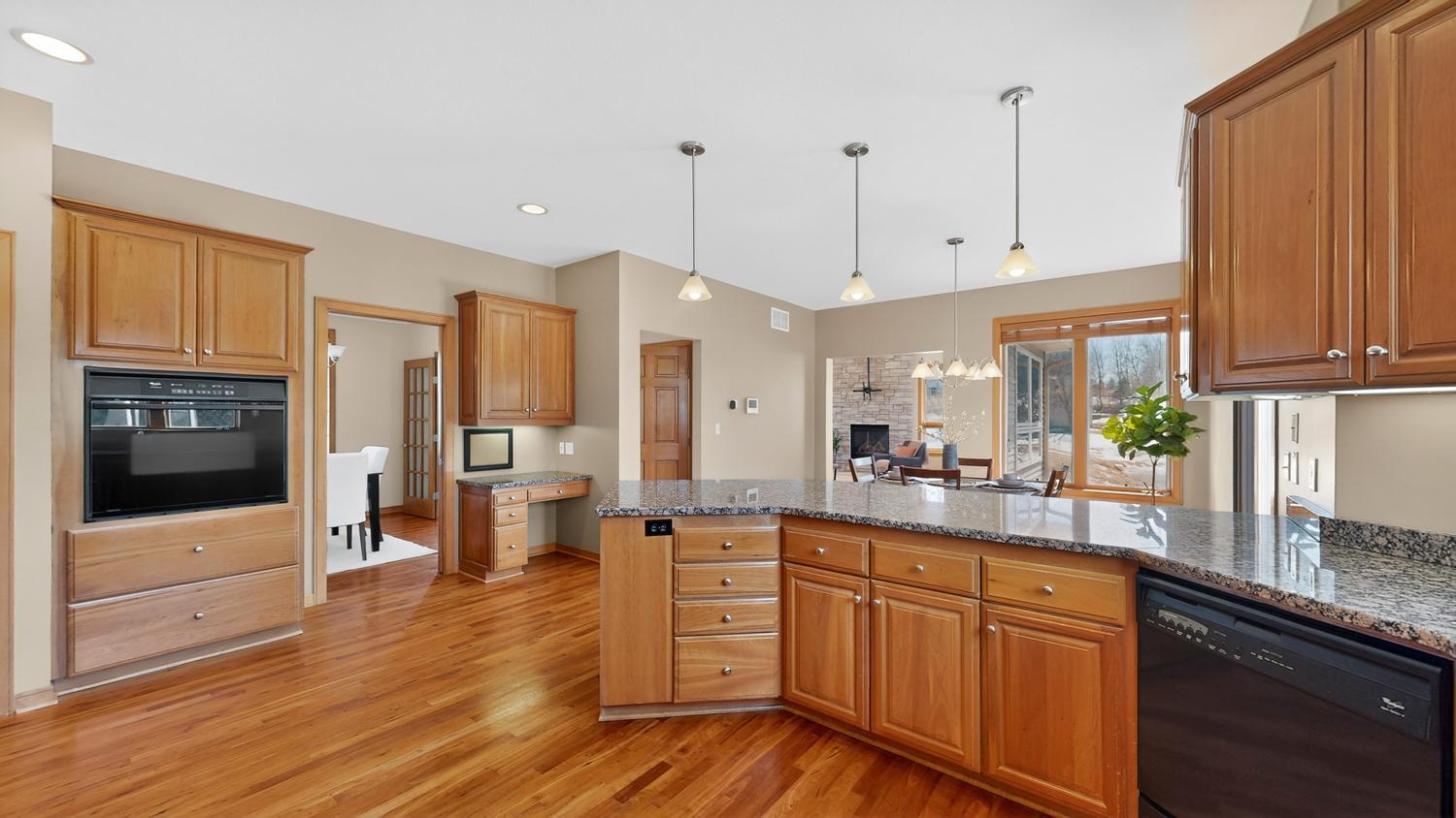 4823 Scenic Oak Drive Southwest Rochester, MN 55902 - Photo 18 of 62