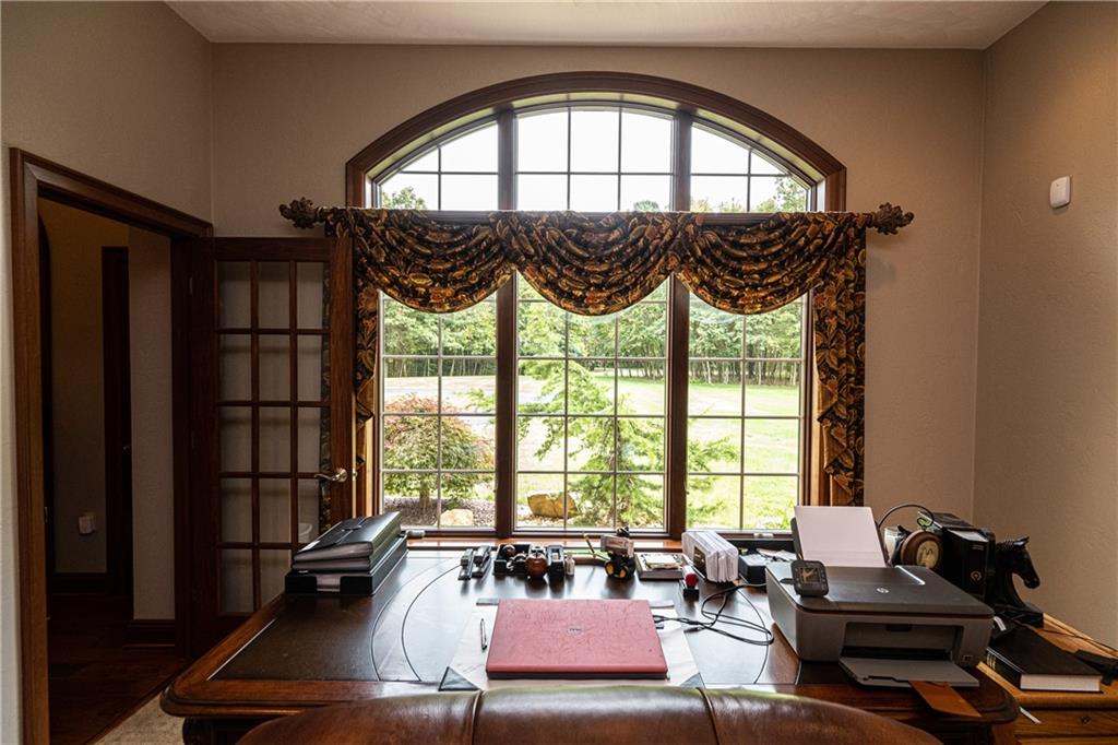 1801 Freeport Road Kittanning, PA 16201 - Photo 5 of 36 a living room with large window