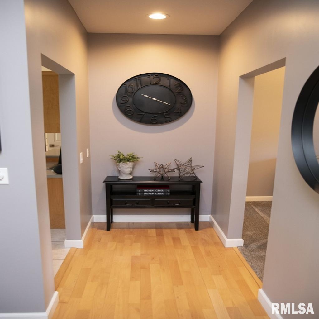 3541 Benbrook Drive Springfield, IL 62711 - Photo 8 of 34