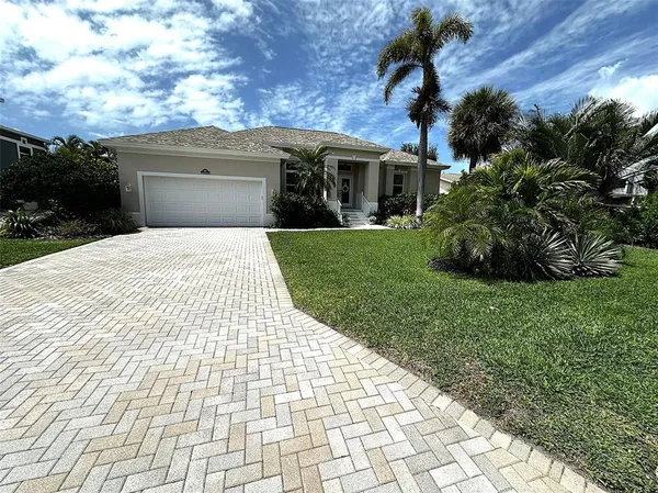 $4,000 | 1126 2nd Avenue South, Tierra Verde, FL 33715