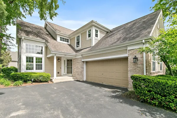 $430,000 | 349 Hampton Court, Crystal Lake, IL 60012