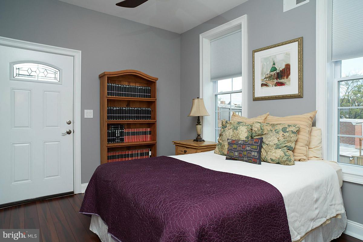43 R Street Northwest, Unit 2 Washington, DC 20001 - Photo 19 of 30 Bedroom