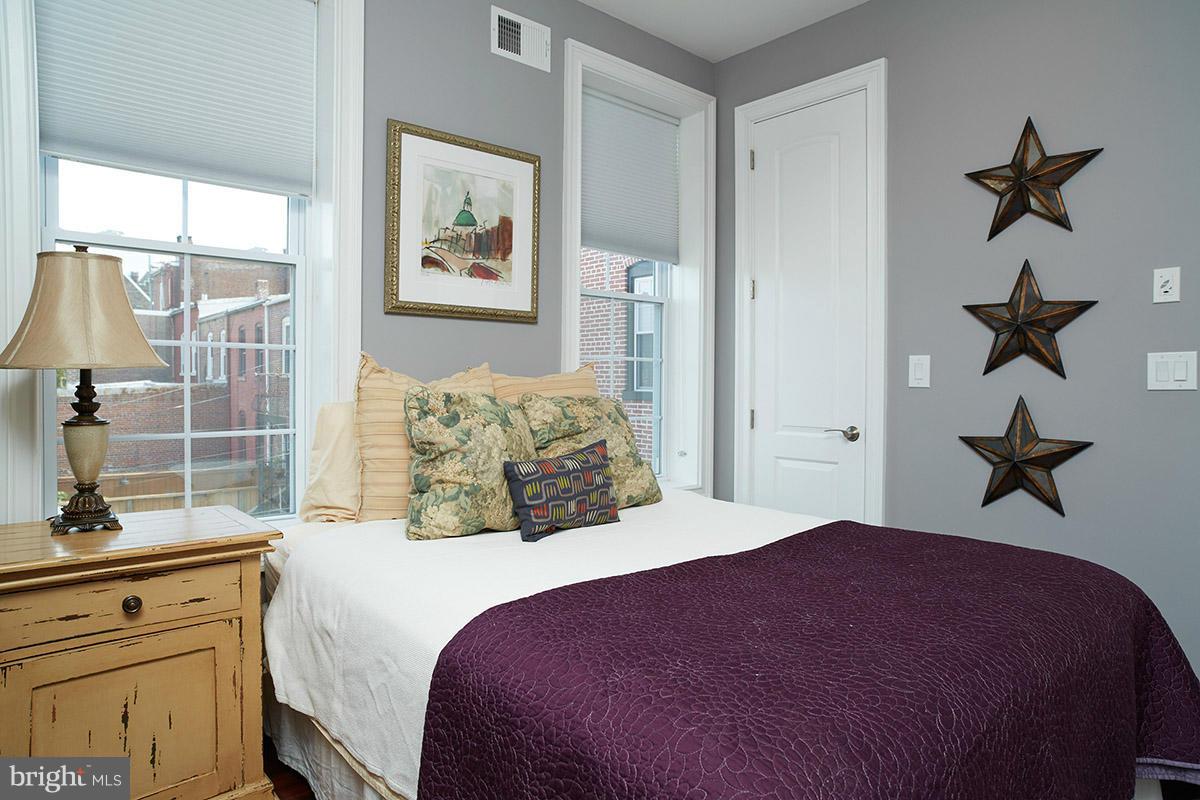 43 R Street Northwest, Unit 2 Washington, DC 20001 - Photo 20 of 30 Bedroom