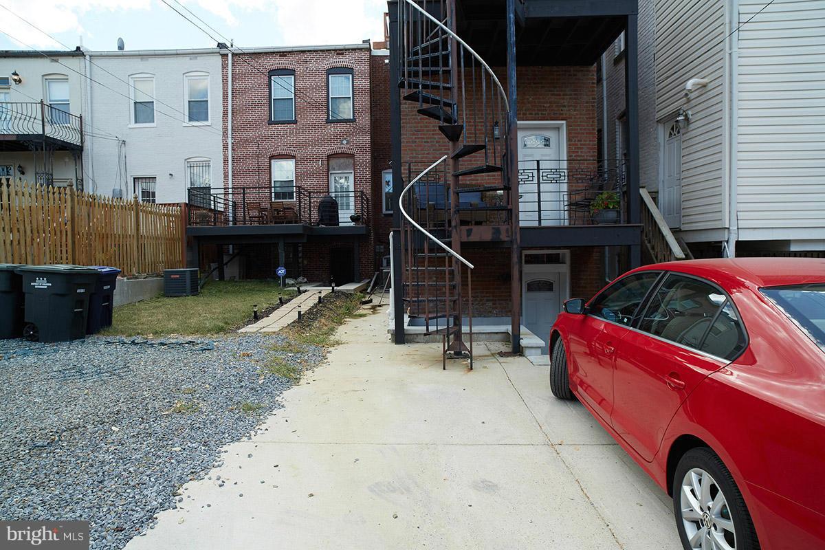 43 R Street Northwest, Unit 2 Washington, DC 20001 - Photo 27 of 30 Parking