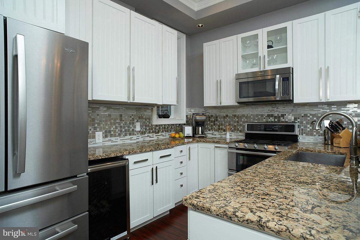 43 R Street Northwest, Unit 2 Washington, DC 20001 - Photo 9 of 30 Kitchen