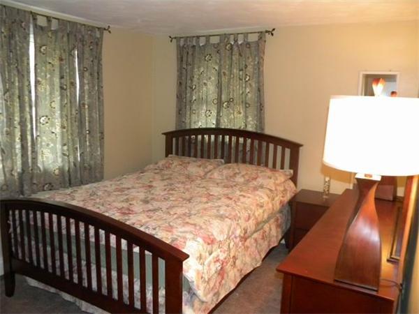 15 Louise Road Holbrook, MA 02343 - Photo 8 of 13 Gallery Image 8