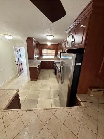 $1,700 | 6675 West 4th Avenue, Unit 117, Hialeah, FL 33012