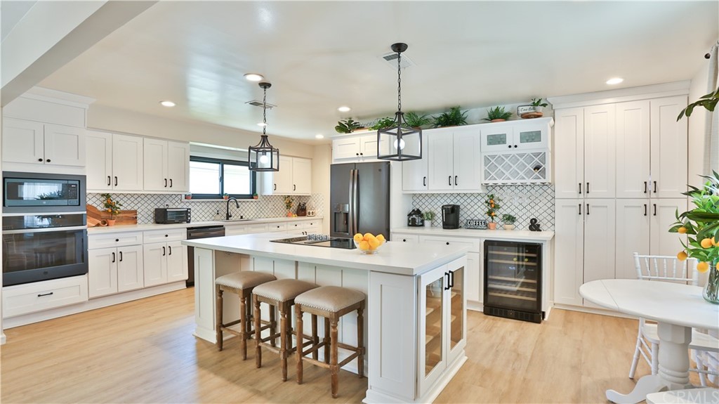 7272 Mt Vernon Street Riverside, CA 92504 - Photo 11 of 33 Upgraded Kitchen with new appliances