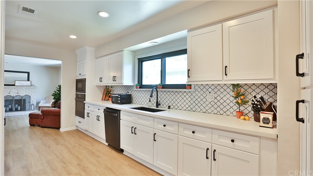 7272 Mt Vernon Street Riverside, CA 92504 - Photo 14 of 33 Farm House Sink