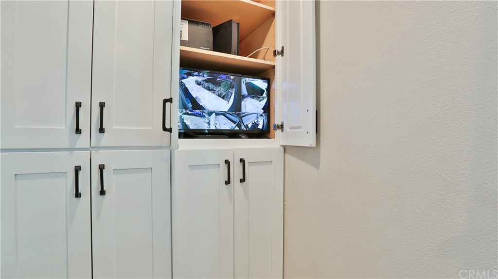 7272 Mt Vernon Street Riverside, CA 92504 - Photo 15 of 33 24 hour security system