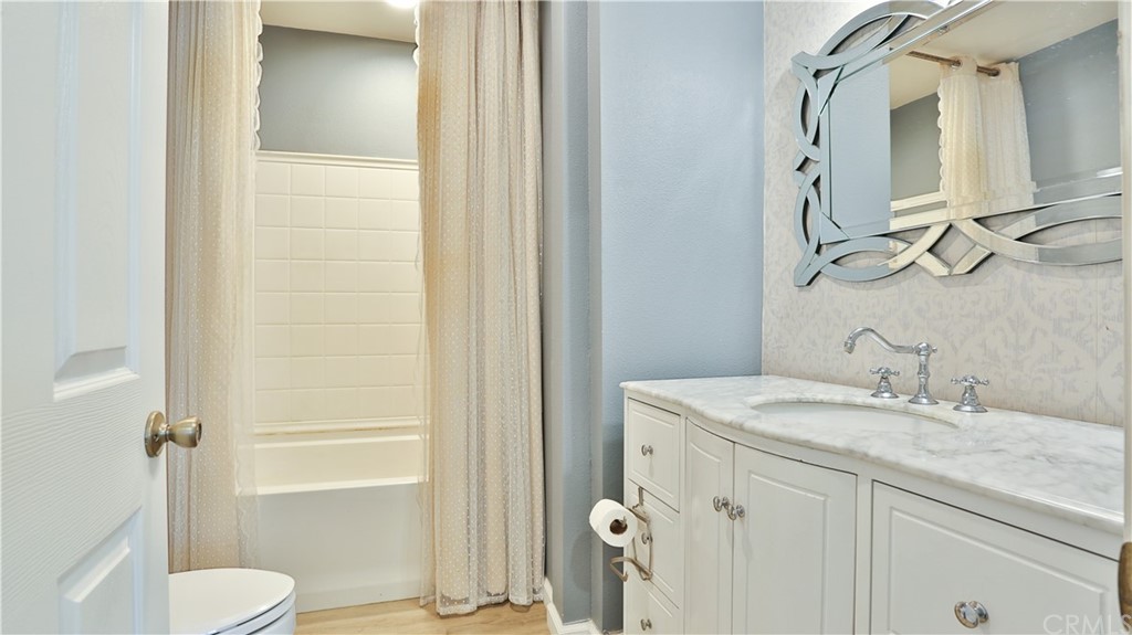7272 Mt Vernon Street Riverside, CA 92504 - Photo 23 of 33 Bathroom 2