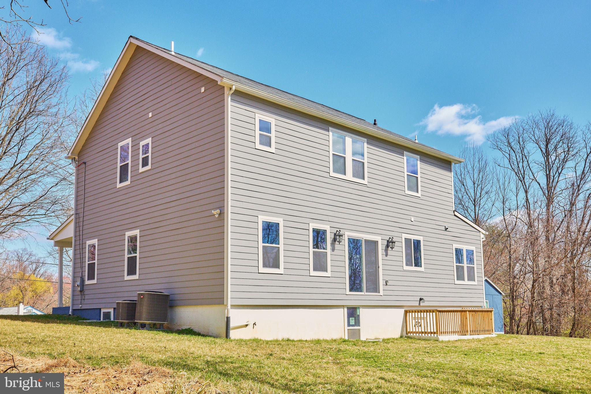 15531 Radwick Lane Silver Spring, MD 20906 - Photo 45 of 56 Outside is a clean slate ready for your creation!