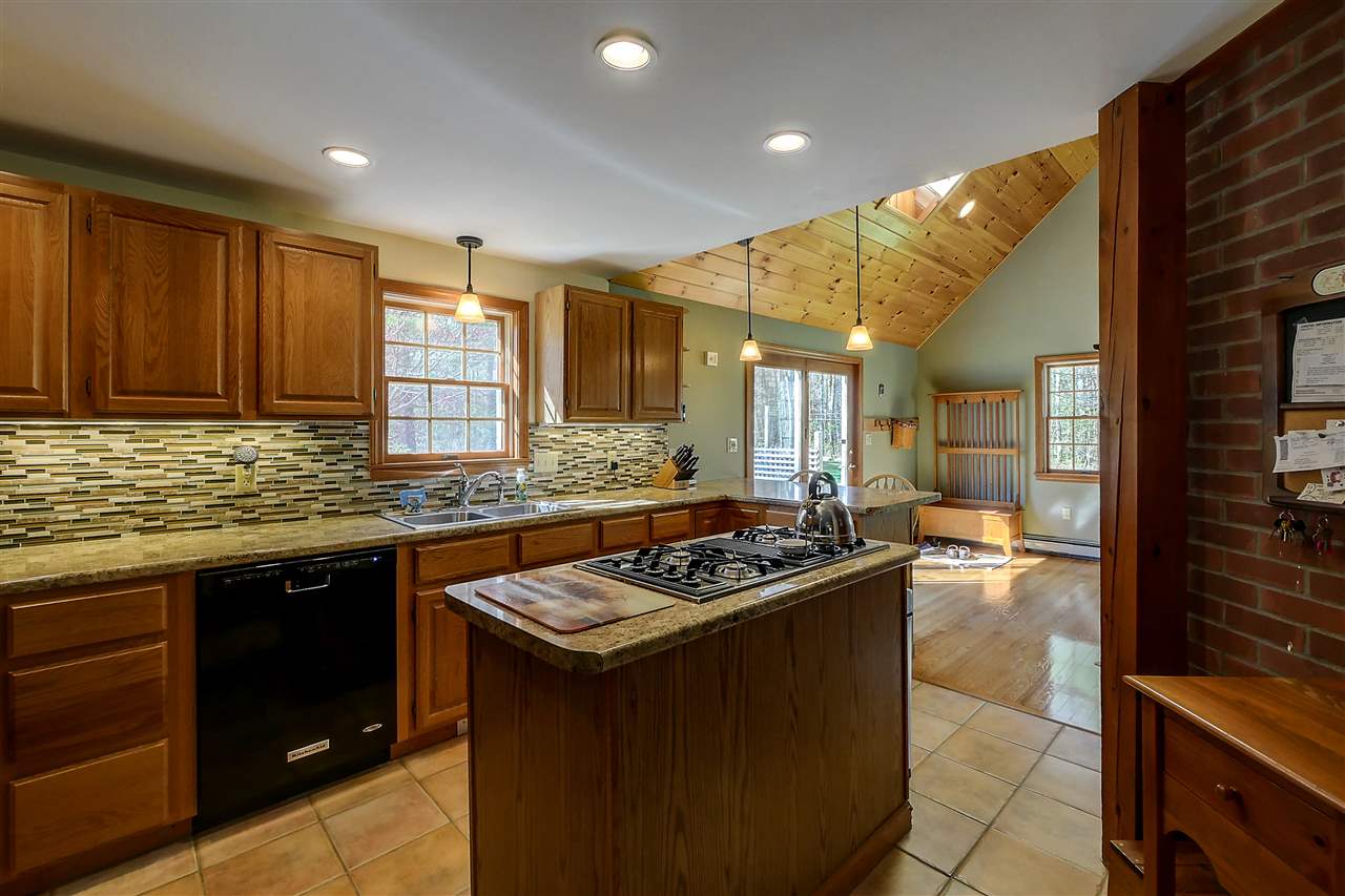 306 West Lake Road Fitzwilliam, NH 03447 - Photo 12 of 40 Gallery Image 12