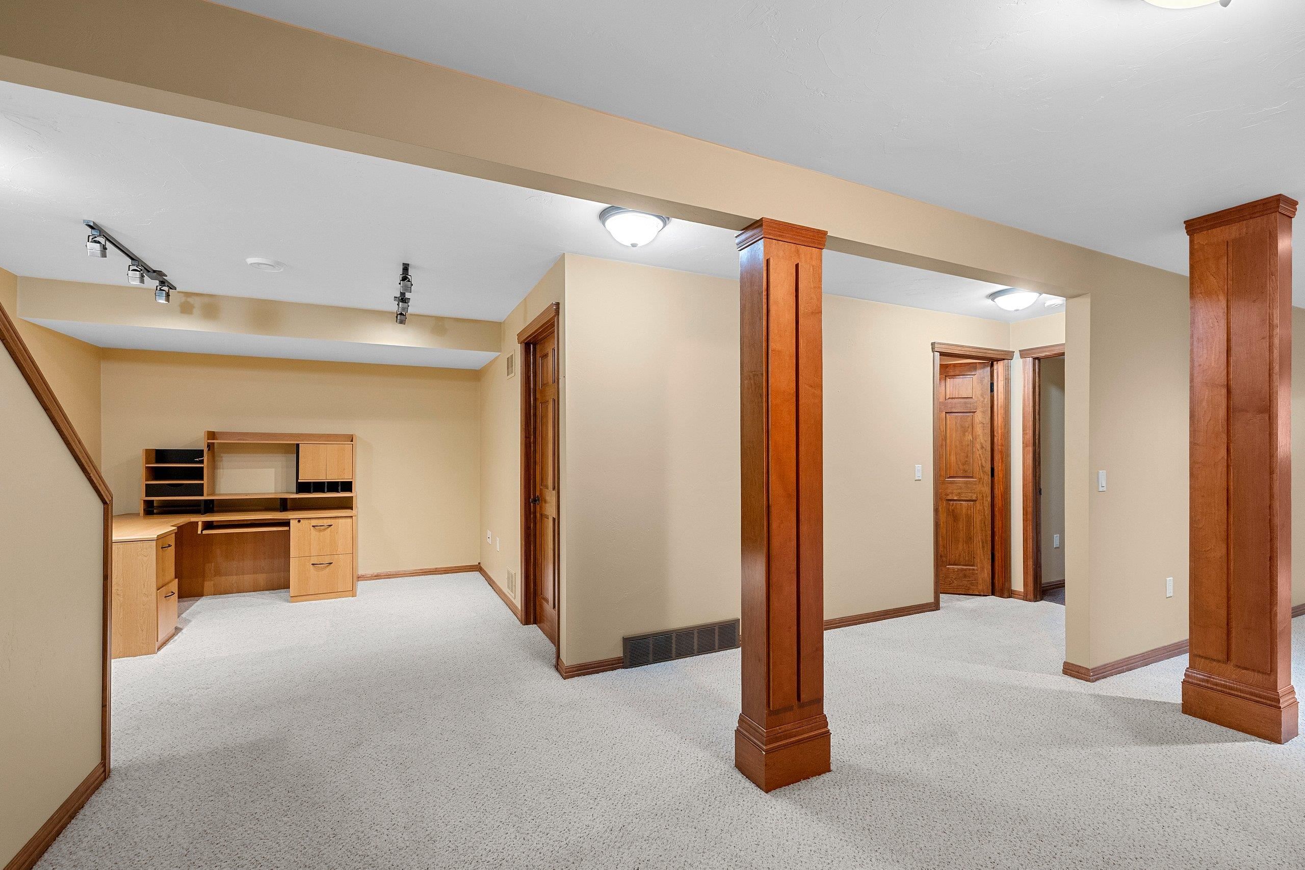 1243 Prairie Falcon Trail Green Bay, WI 54313 - Photo 33 of 51