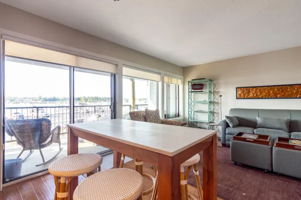 $485,000 | 64 Griffith Street, Unit 17, Saugatuck, MI 49453