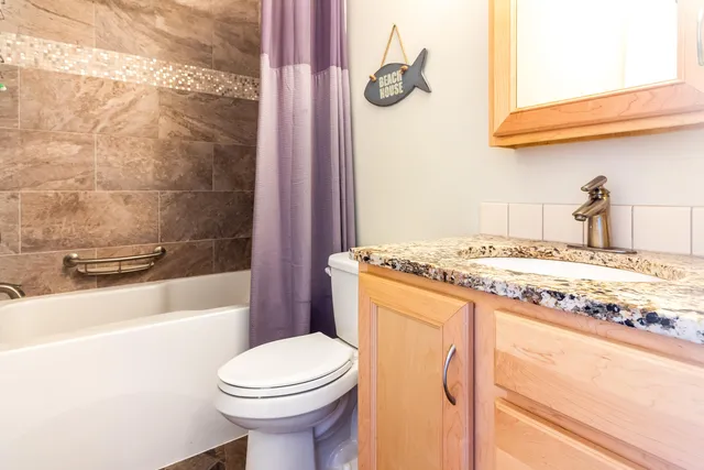 $485,000 | 64 Griffith Street, Unit 17, Saugatuck, MI 49453